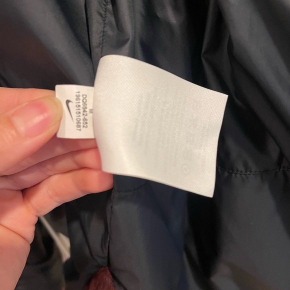 Nike fur jacket, New never worn, size m - Picture 2 of 4